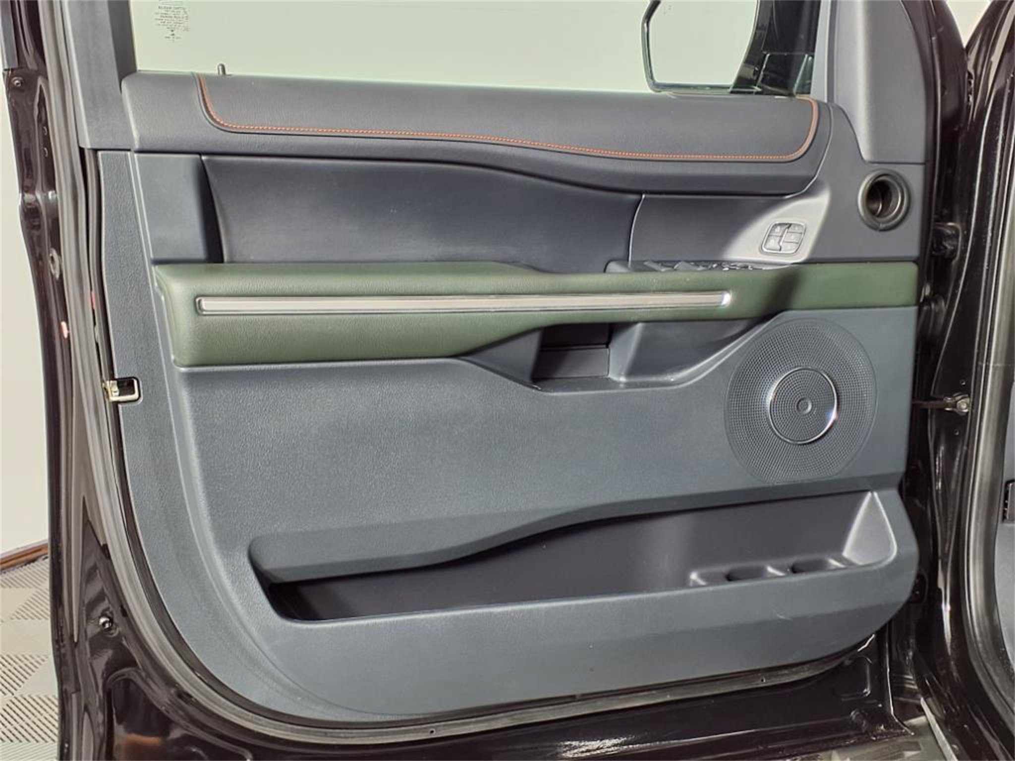 Used 2022 Ford Expedition Timberline image 24