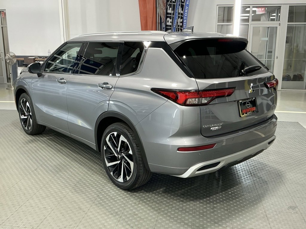 Used 2022 Mitsubishi Outlander SEL image 42