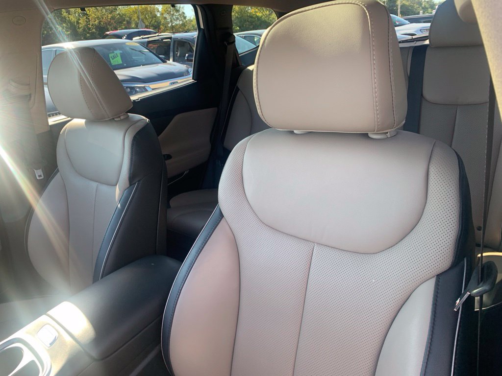 Certified 2023 Hyundai Santa Fe Limited AWD/4WD image 17