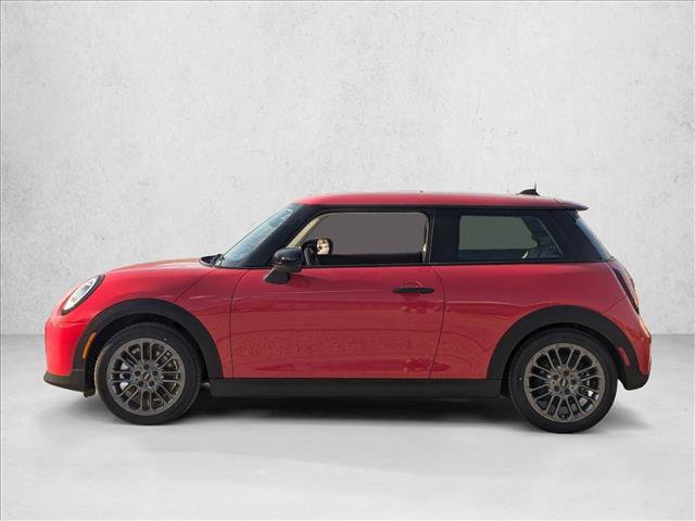 Used 2025 MINI Cooper 2-Door Hardtop image 5
