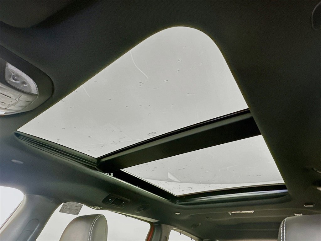 New 2026 Chrysler Pacifica Limited image 14