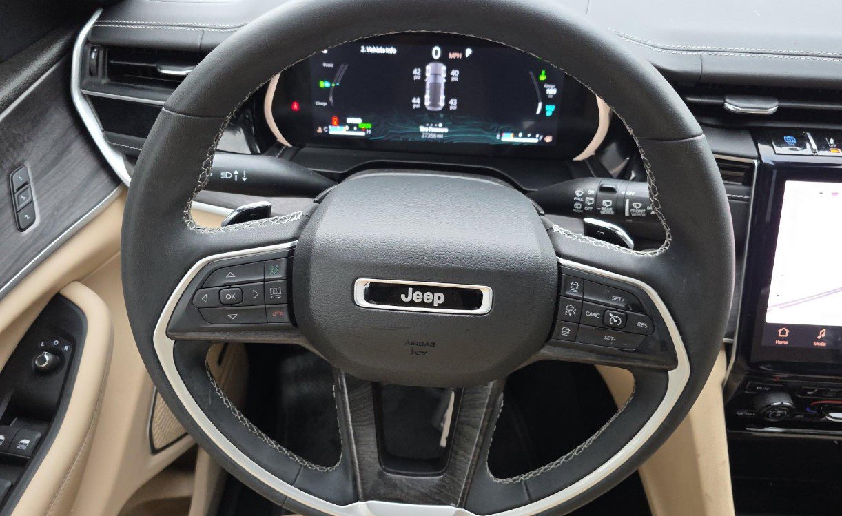 Used 2022 Jeep Grand Cherokee Limited 4xe AWD/4WD image 8