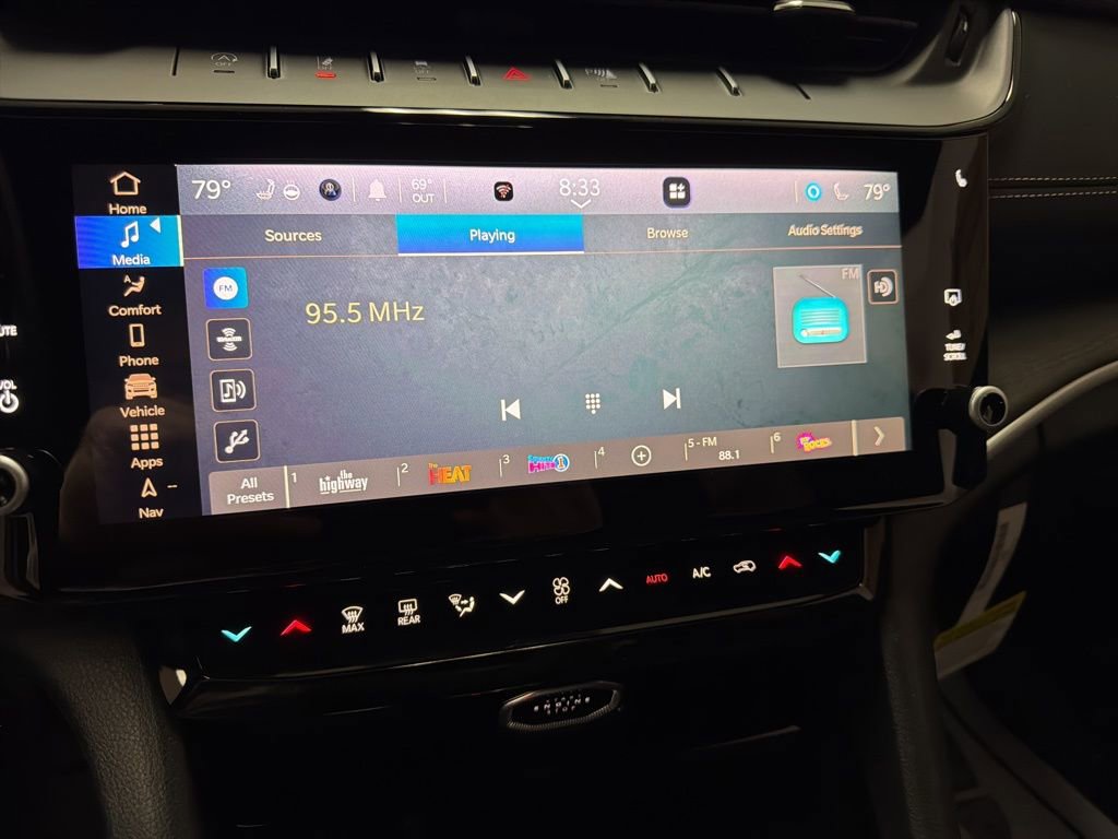 New 2026 Jeep Grand Cherokee Limited w/ Trailer Tow Package image 16