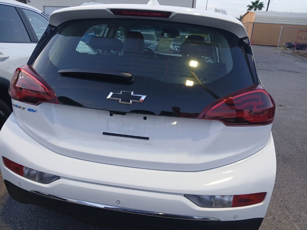 Used 2021 Chevrolet Bolt Premier w/ Infotainment Package image 8
