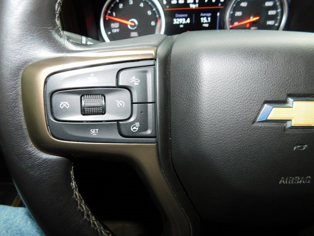Used 2021 Chevrolet Silverado 1500 High Country w/ Technology Package image 32