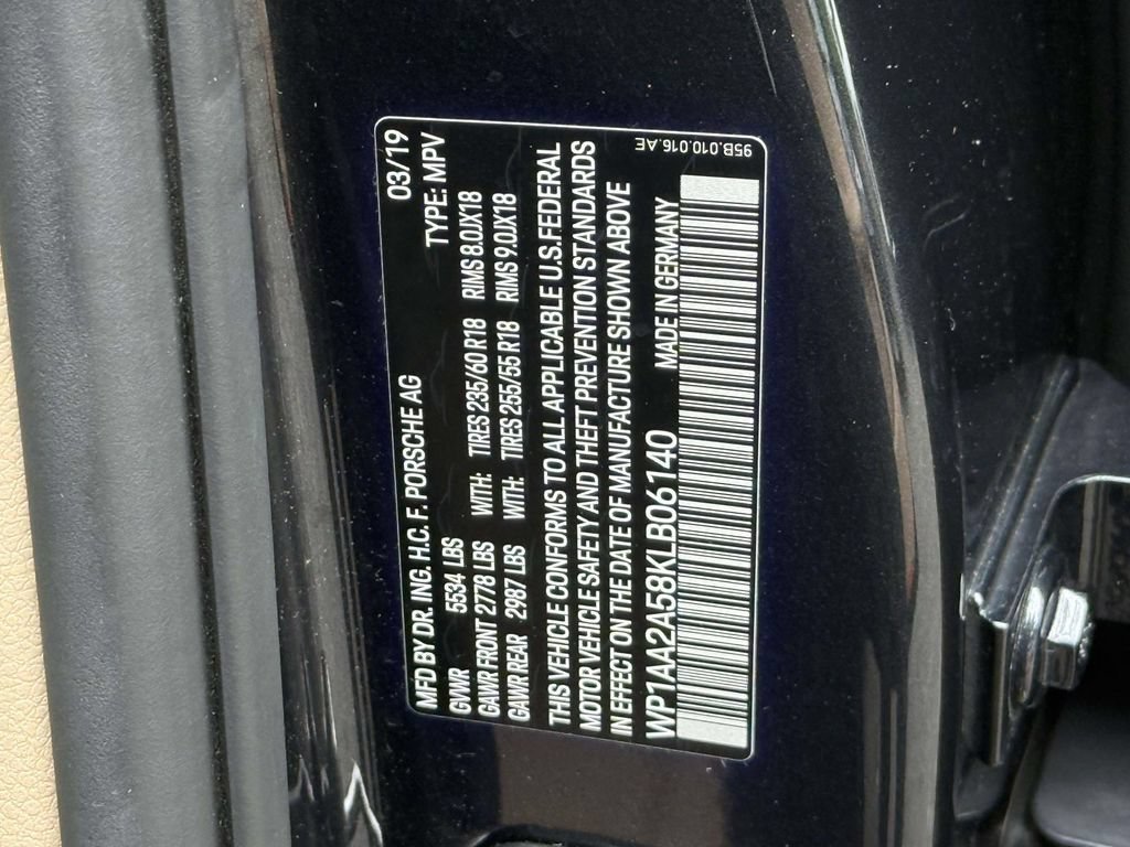 Used 2019 Porsche Macan AWD/4WD image 31