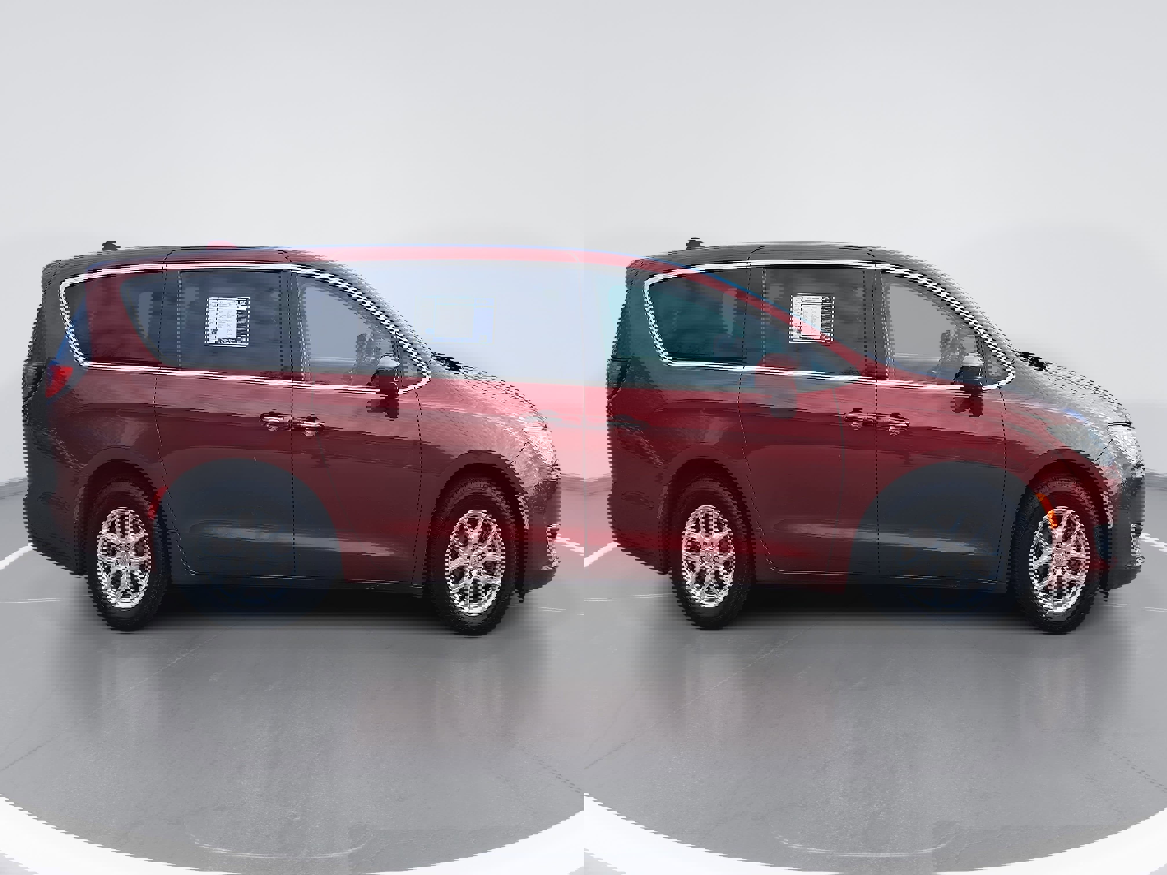 Used 2020 Chrysler Pacifica Touring w/ Cold Weather Group image 2