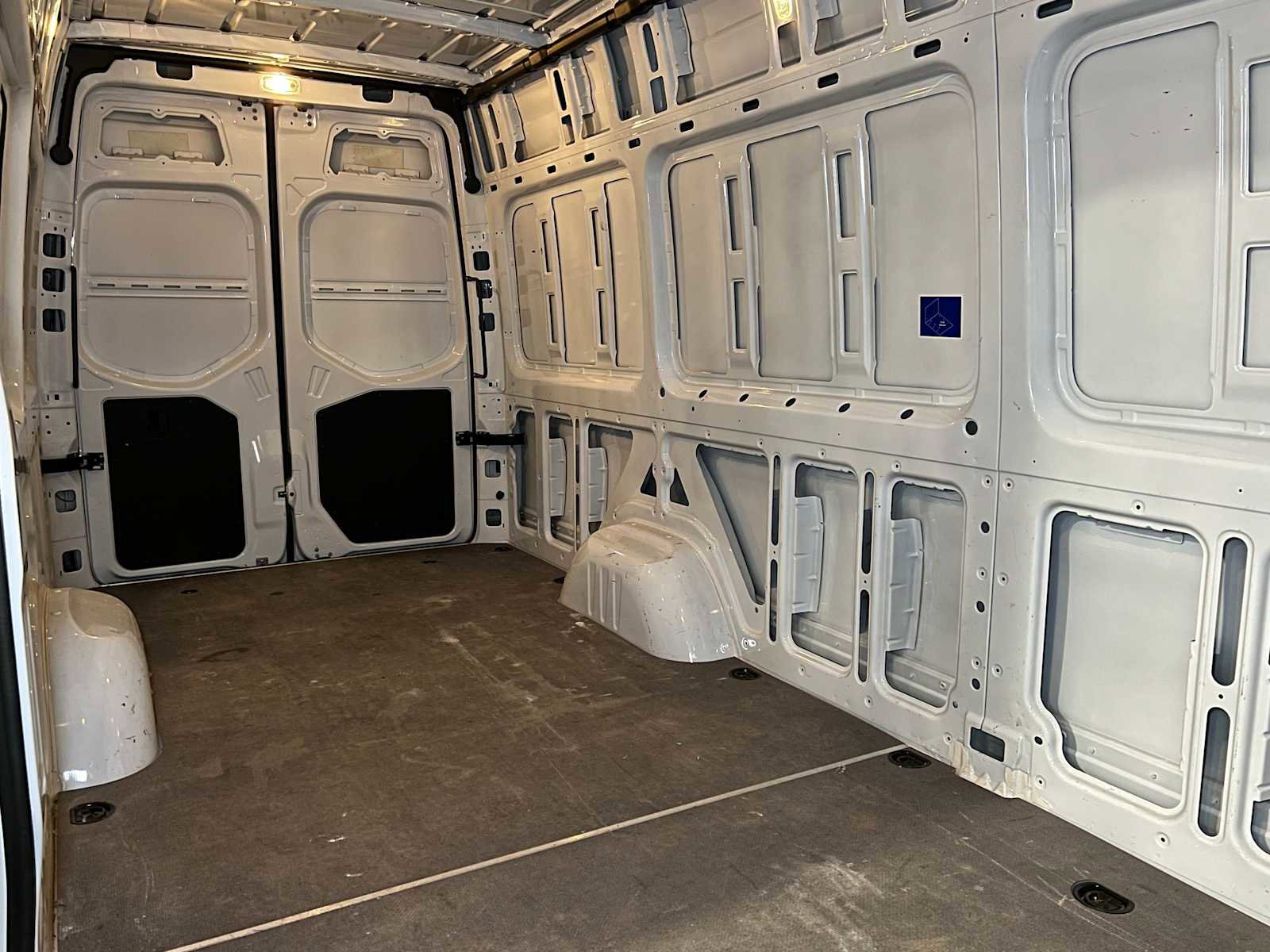 Used 2025 Mercedes-Benz Sprinter 2500 image 14