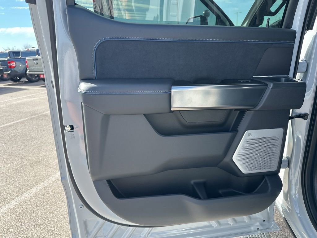 New 2026 Ford F250 Platinum image 40