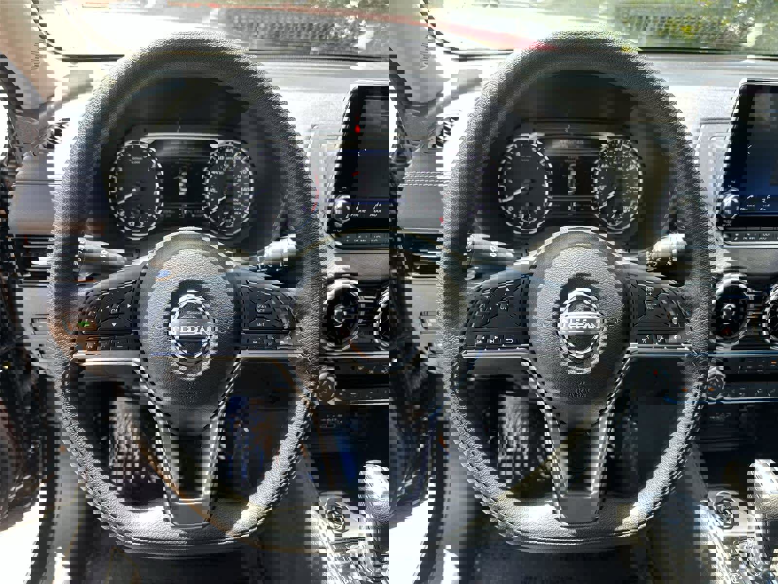 Used 2024 Nissan Sentra SV image 15