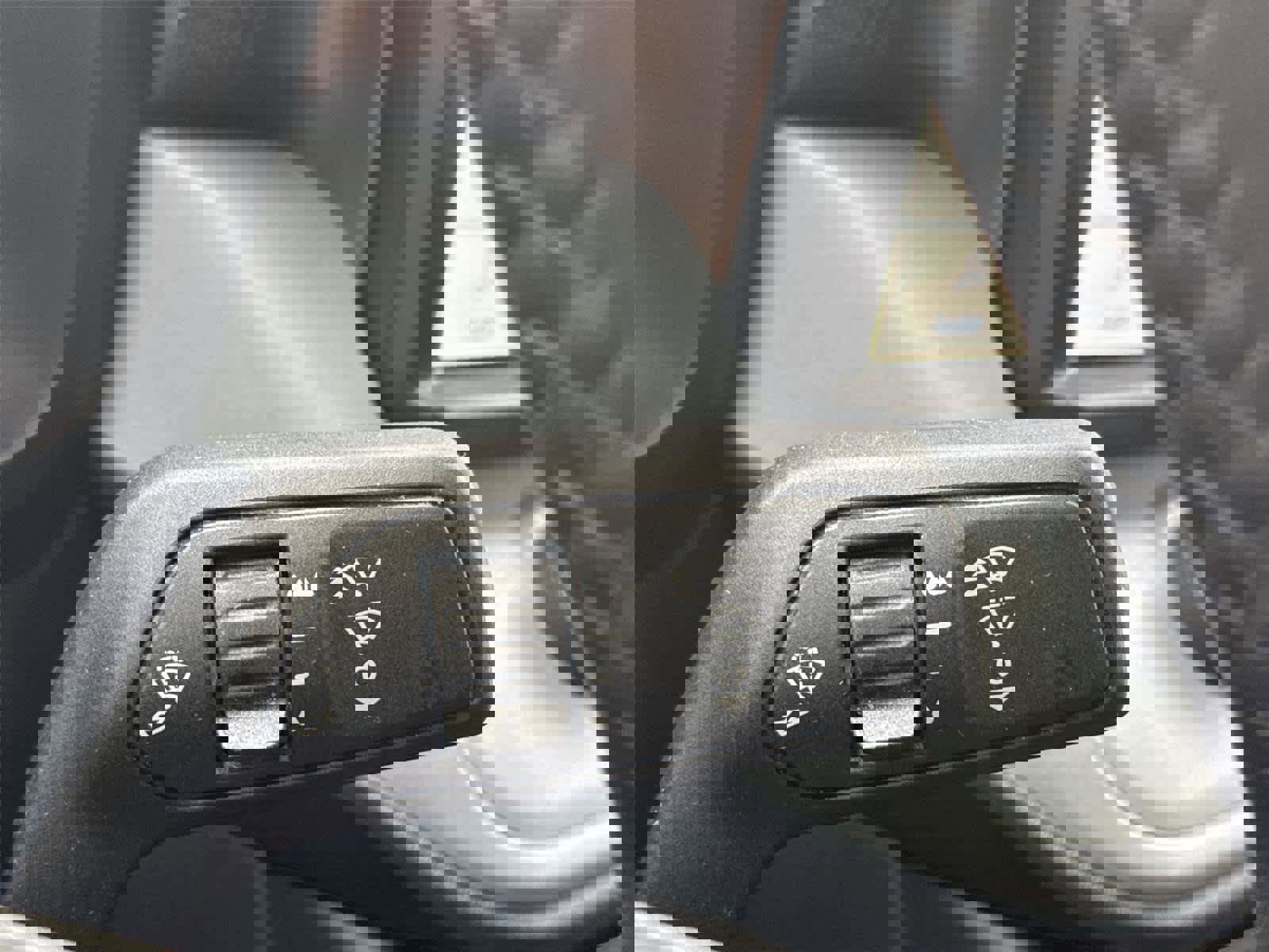 Used 2023 Ford Maverick Lariat w/ Lariat Luxury Package image 27