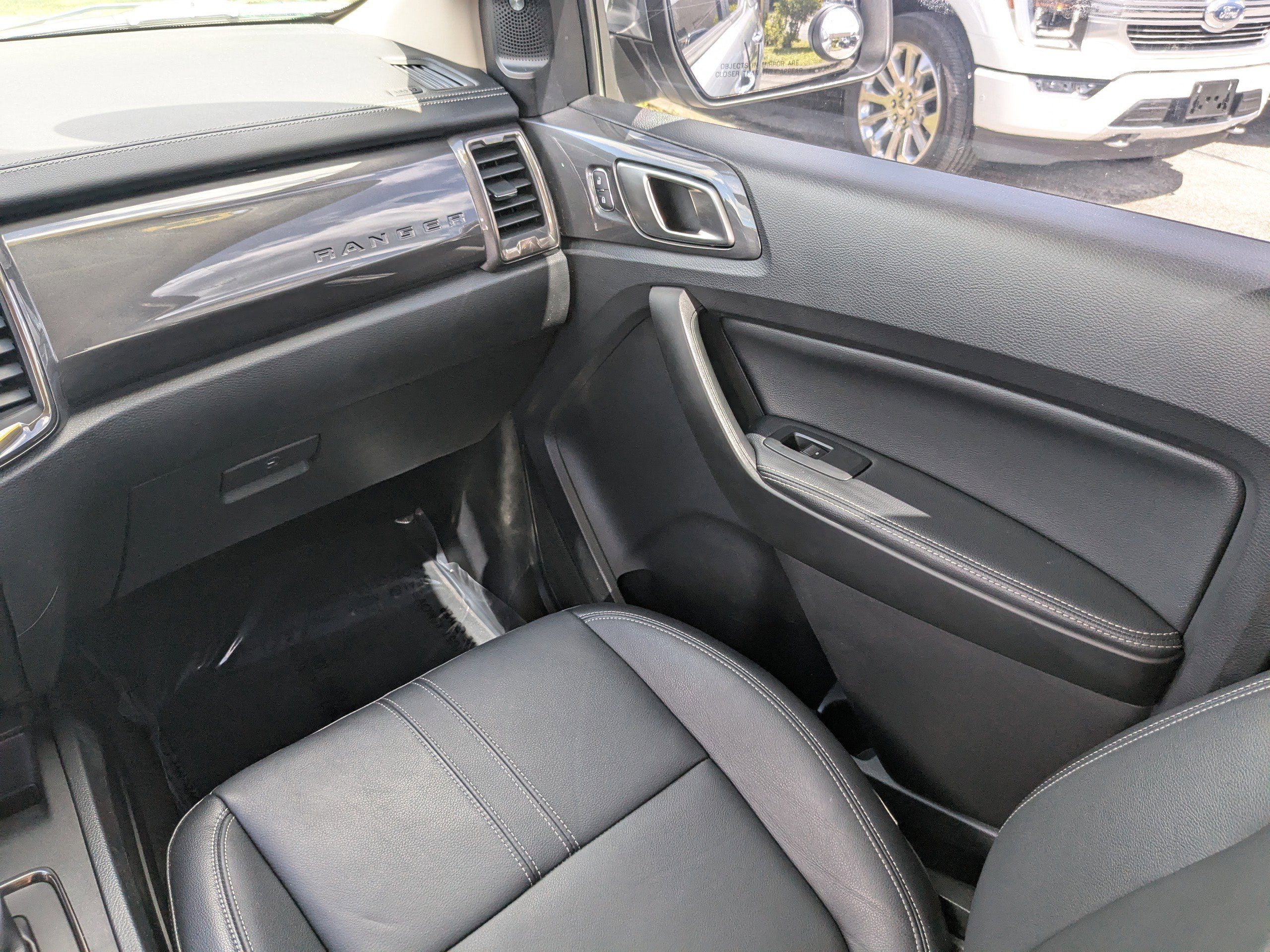 Used 2019 Ford Ranger Lariat w/ Equipment Group 501A Mid image 17