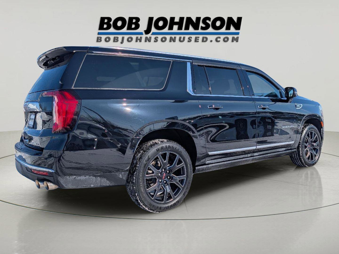 Used 2023 GMC Yukon XL Denali w/ Advanced Technology Package image 6