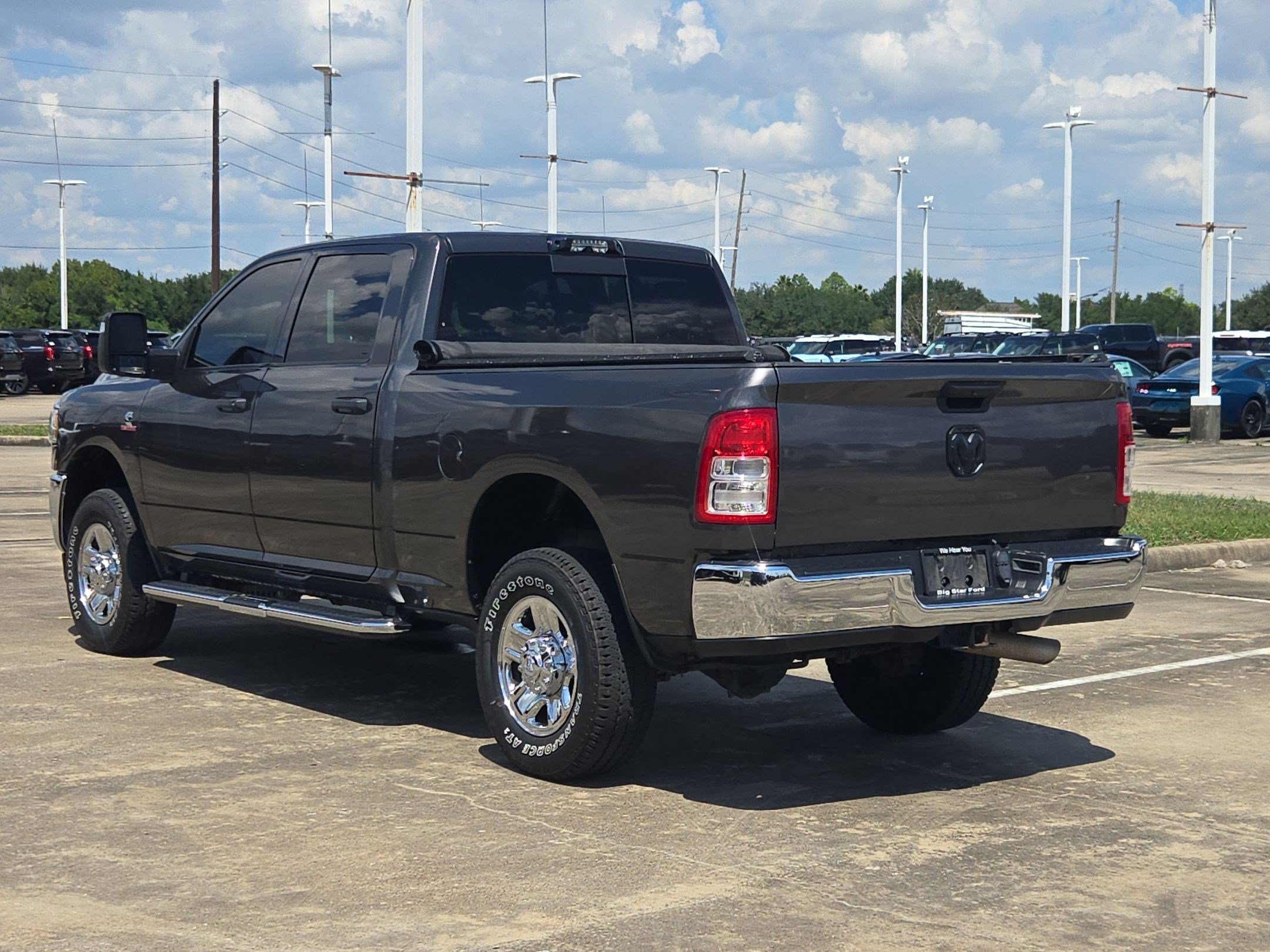 Used 2024 RAM 2500 Tradesman w/ Chrome Appearance Group AWD/4WD image 7