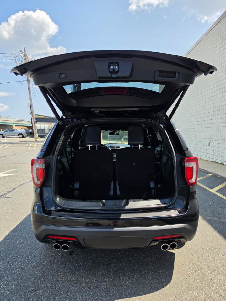 Used 2018 Ford Explorer Sport w/ Equipment Group 401A AWD/4WD image 9