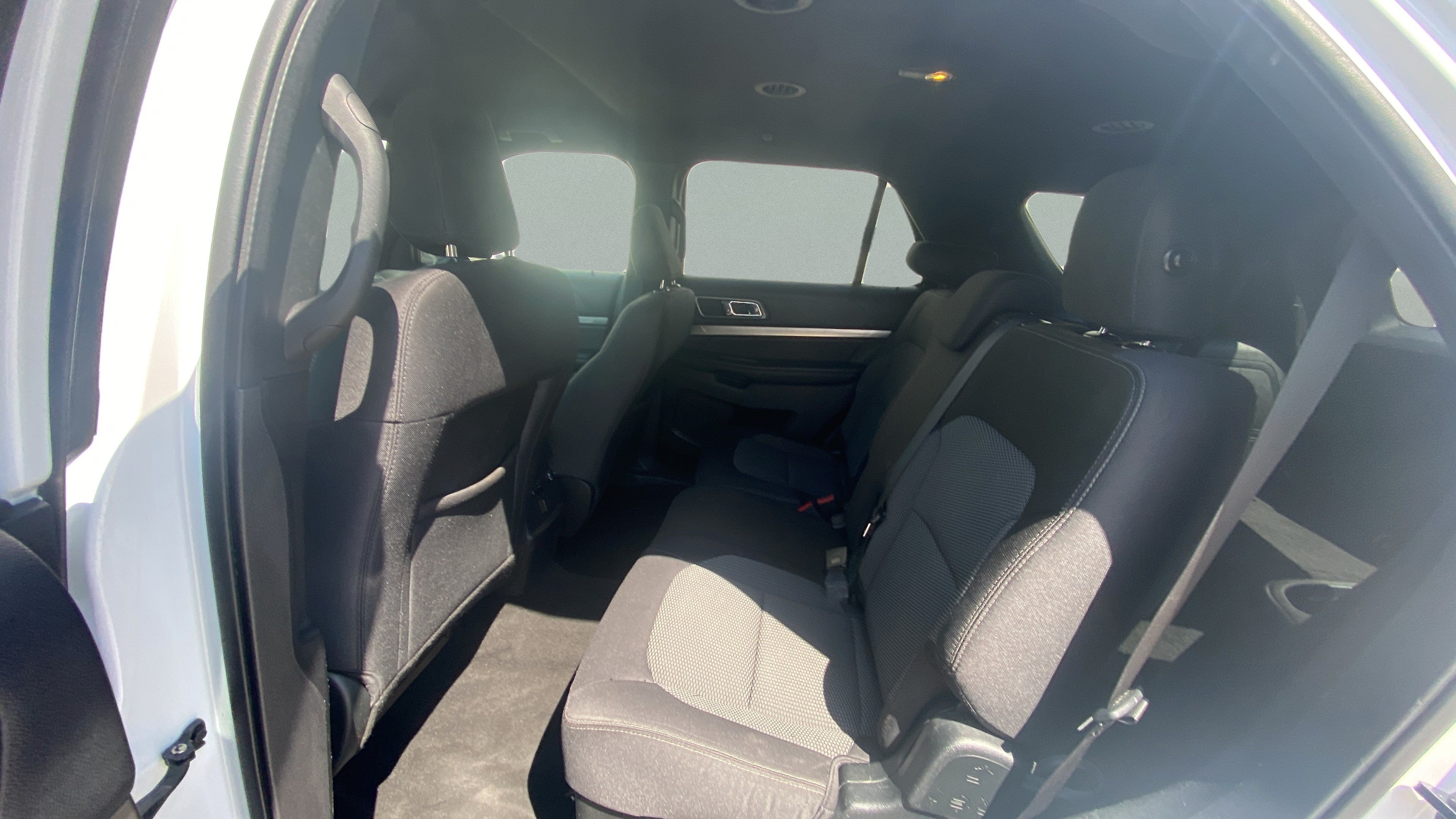 Used 2019 Ford Explorer XLT w/ Equipment Group 201A FWD image 18