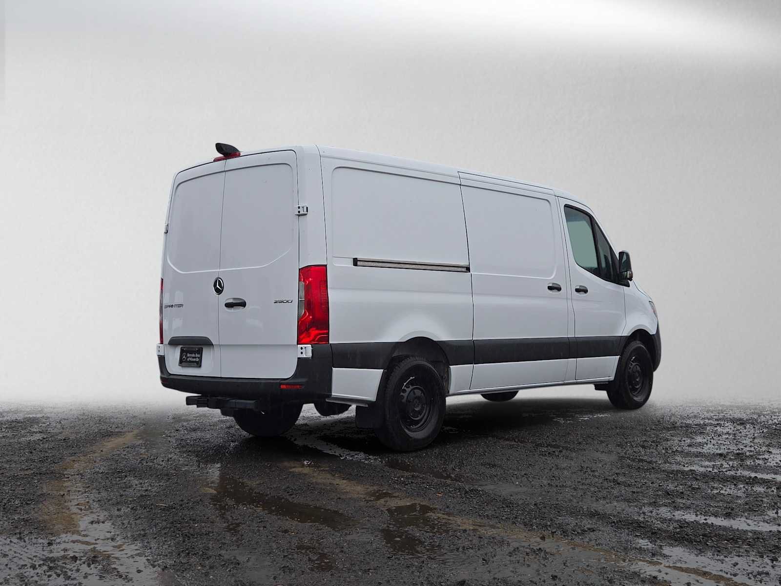 Used 2026 Mercedes-Benz Sprinter 2500 image 3