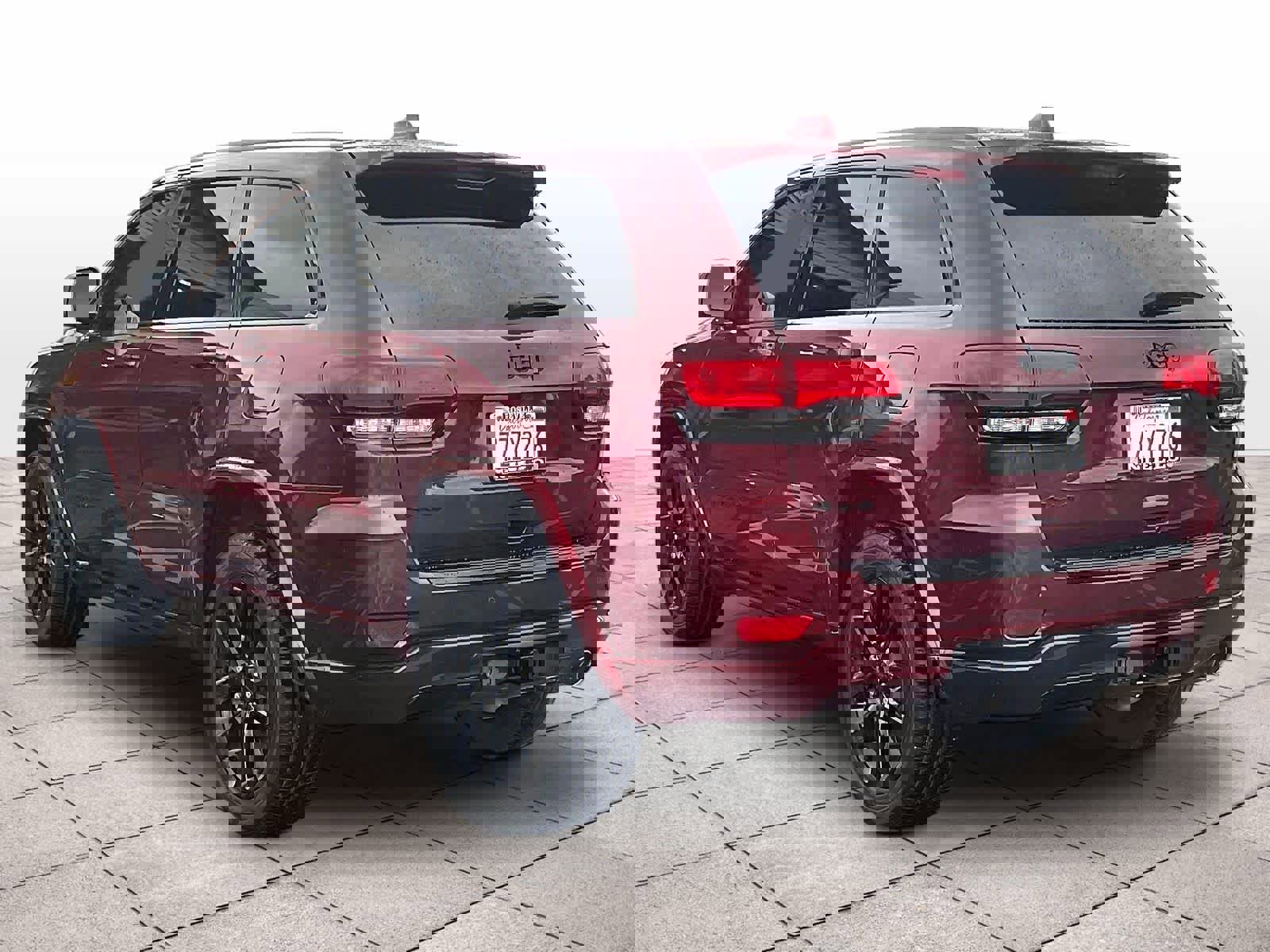 Used 2017 Jeep Grand Cherokee Altitude image 13