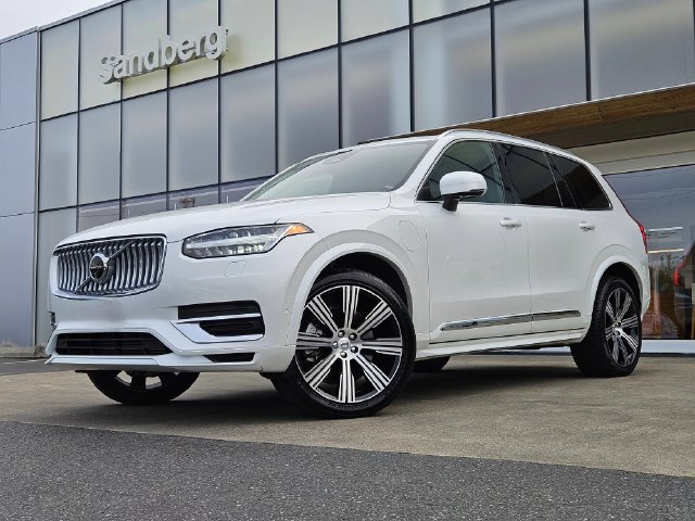 Used 2024 Volvo XC90 T8 Plus w/ Protection Package Premier