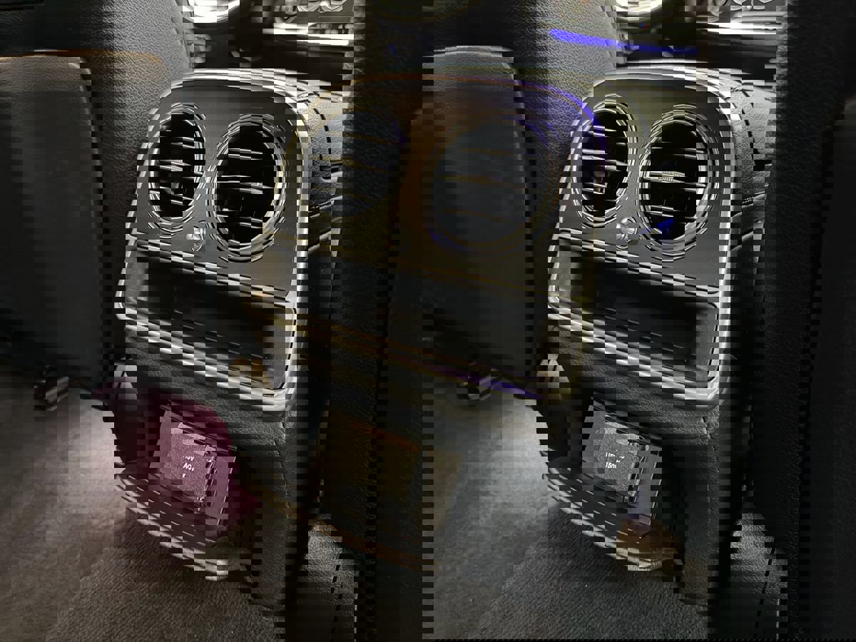 Used 2017 Mercedes-Benz S 550 4MATIC Sedan image 33