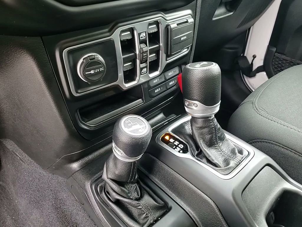 Used 2022 Jeep Wrangler Unlimited Sport image 30