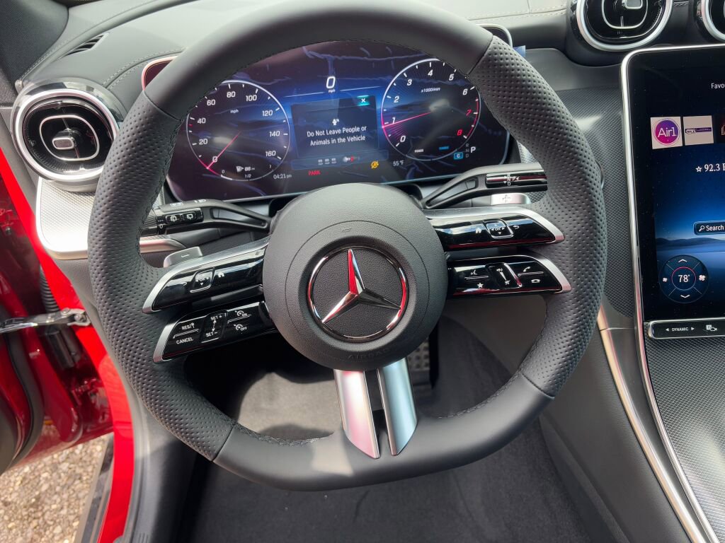 New 2025 Mercedes-Benz GLC 300 4MATIC image 16