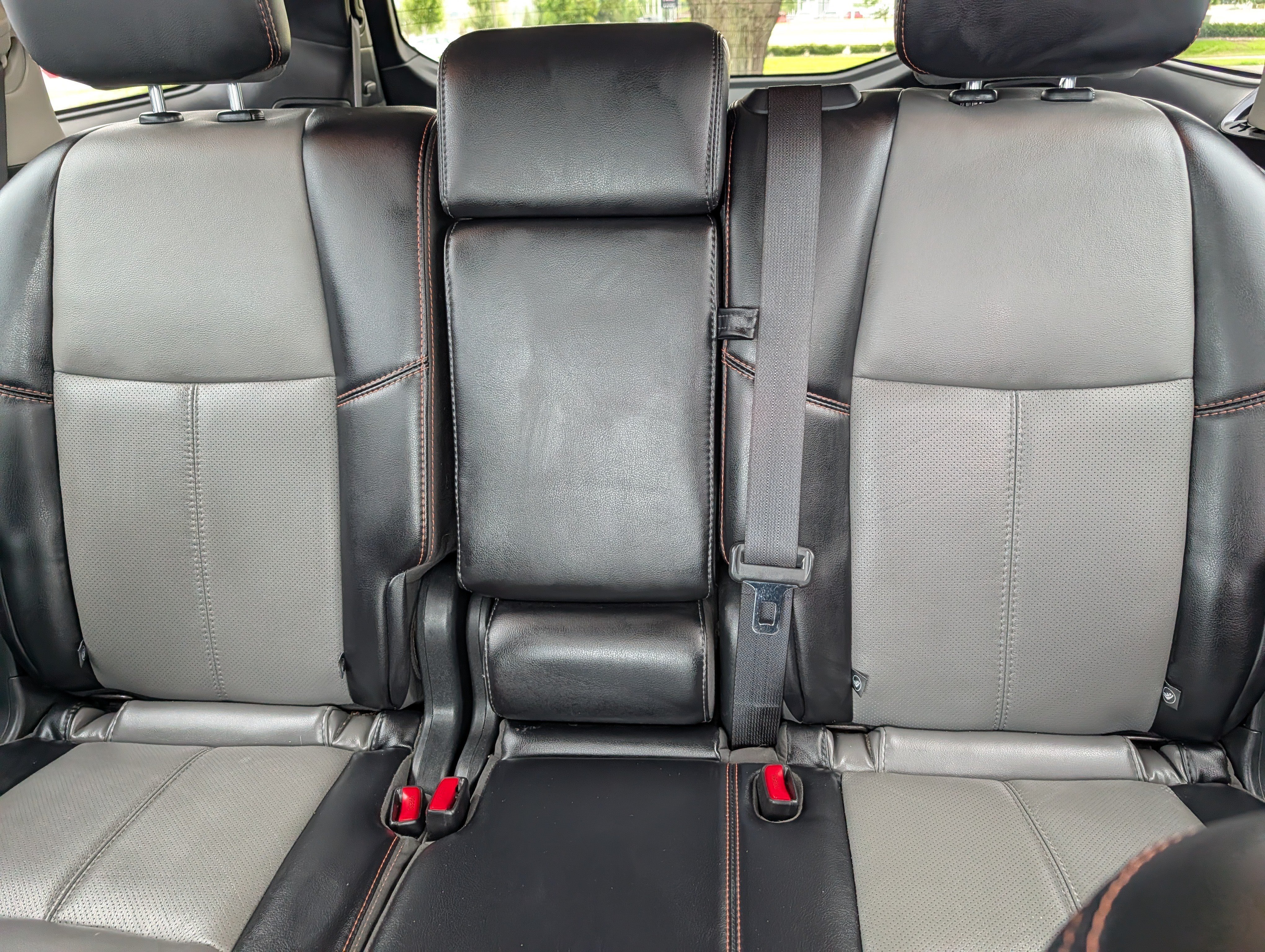 Used 2019 Nissan Pathfinder SL AWD/4WD image 13