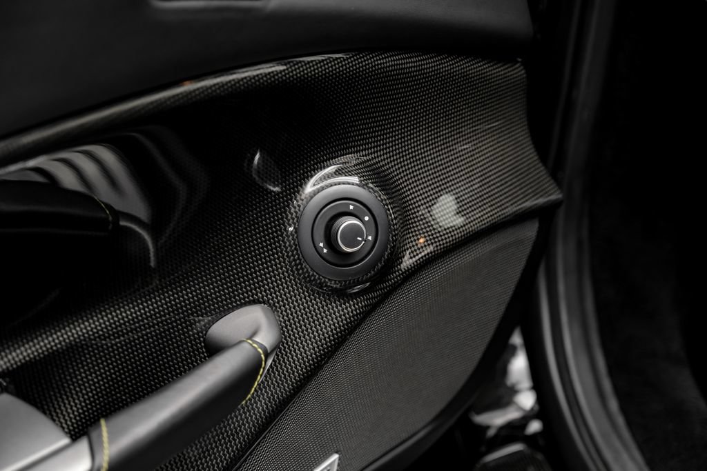 Used 2018 Ferrari 488 Spider RWD image 44