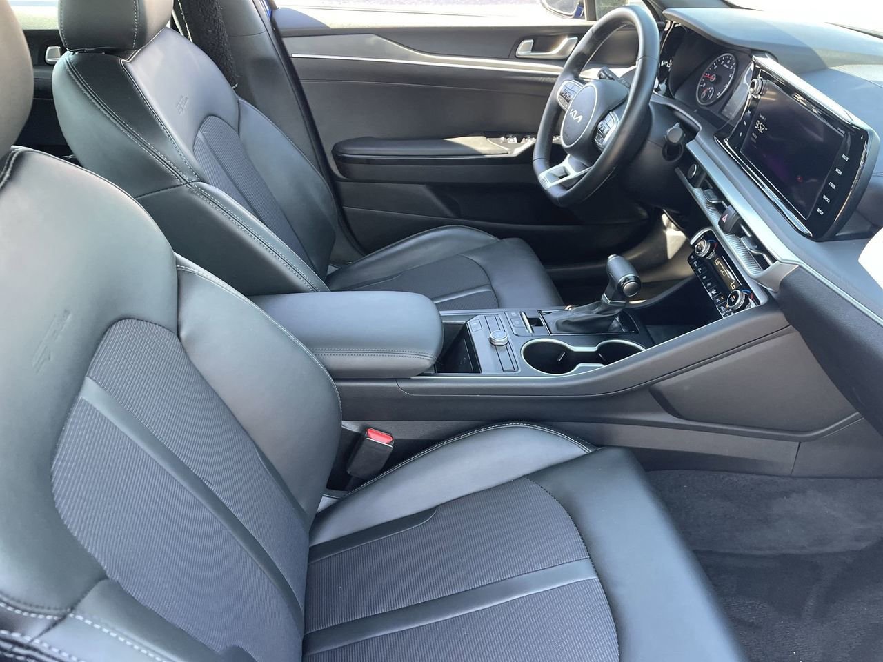 Used 2023 Kia K5 GT-Line image 11