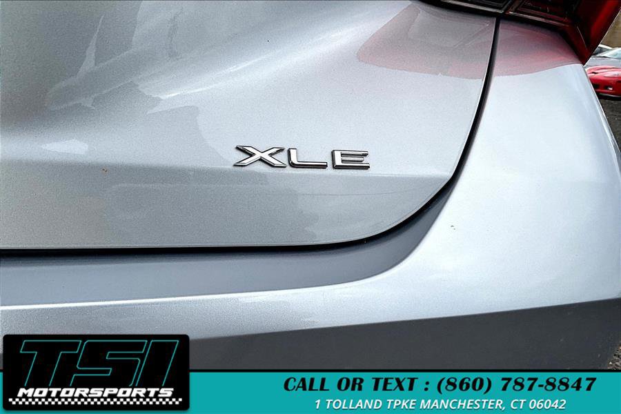 Used 2019 Toyota Avalon XLE FWD image 8