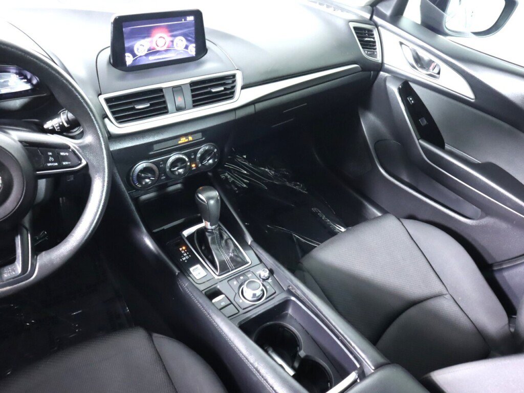 Used 2018 MAZDA MAZDA3 Sport FWD image 28