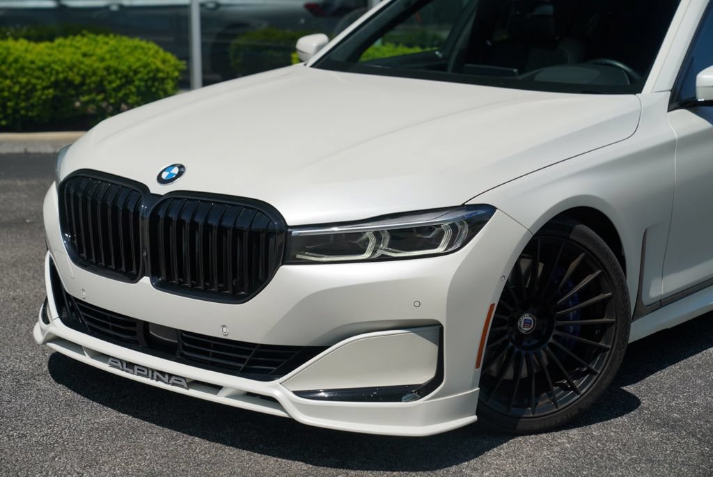 Used 2022 BMW ALPINA B7 xDrive w/ Luxury Rear Seating Package AWD/4WD image 2