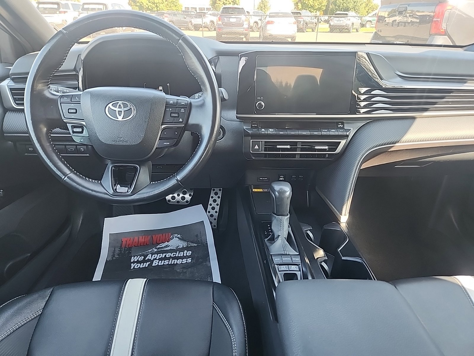Used 2025 Toyota Camry SE FWD image 7