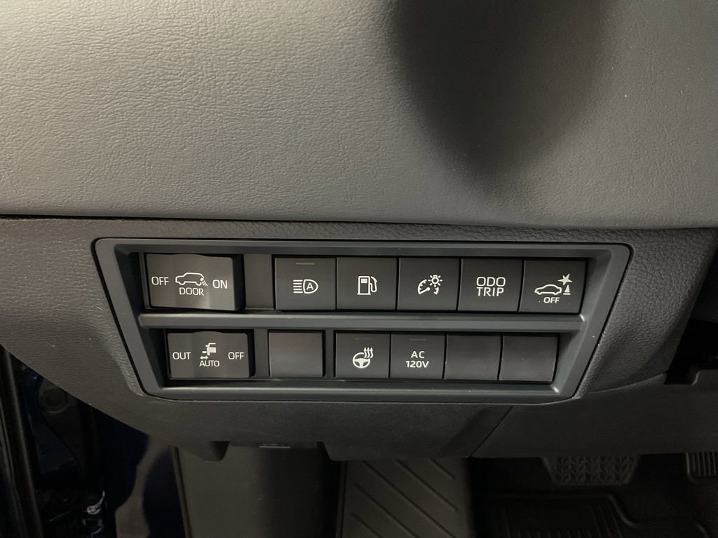 New 2026 Toyota Sequoia Platinum image 28