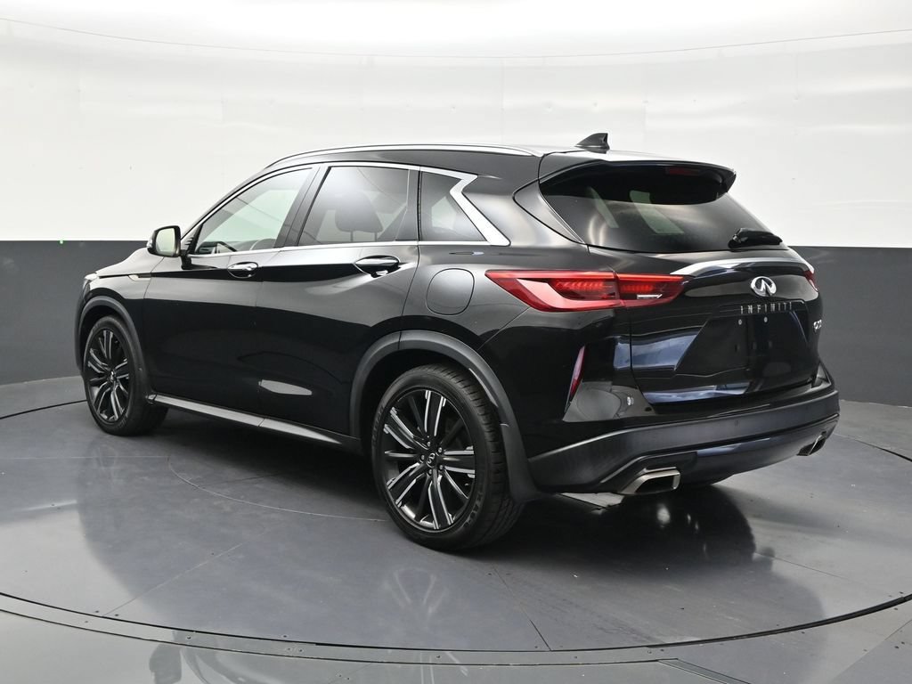 Used 2021 INFINITI QX50 Luxe w/ Appearance Package FWD image 3