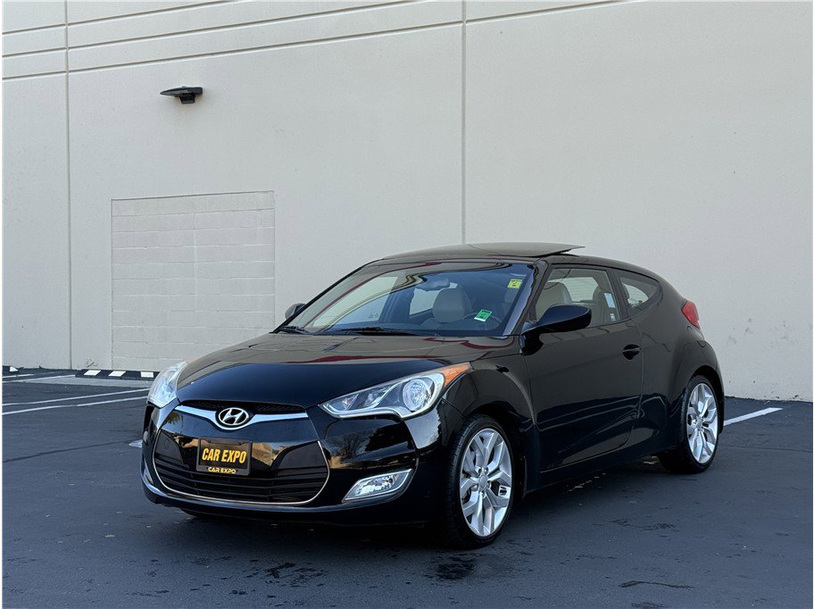 Used 2013 Hyundai Veloster w/ Style Pkg FWD image 3