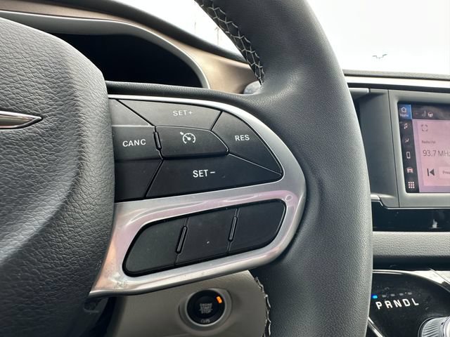 Used 2022 Chrysler Voyager LX FWD image 21