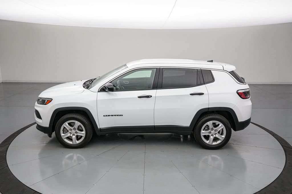 Used 2023 Jeep Compass Sport AWD/4WD image 7