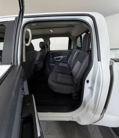 Used 2022 Nissan Titan SV w/ Accessory Utility Package RWD image 7