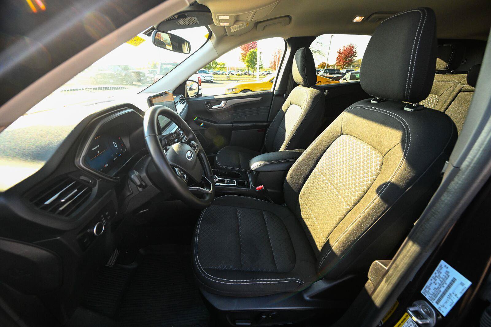 Used 2023 Ford Escape Active w/ Tech Pack #2 AWD/4WD image 19