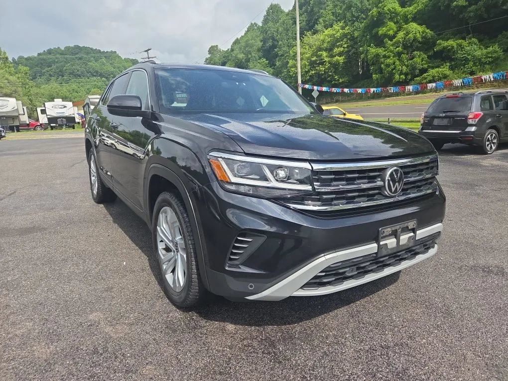 Used 2020 Volkswagen Atlas Cross Sport SEL AWD/4WD image 3