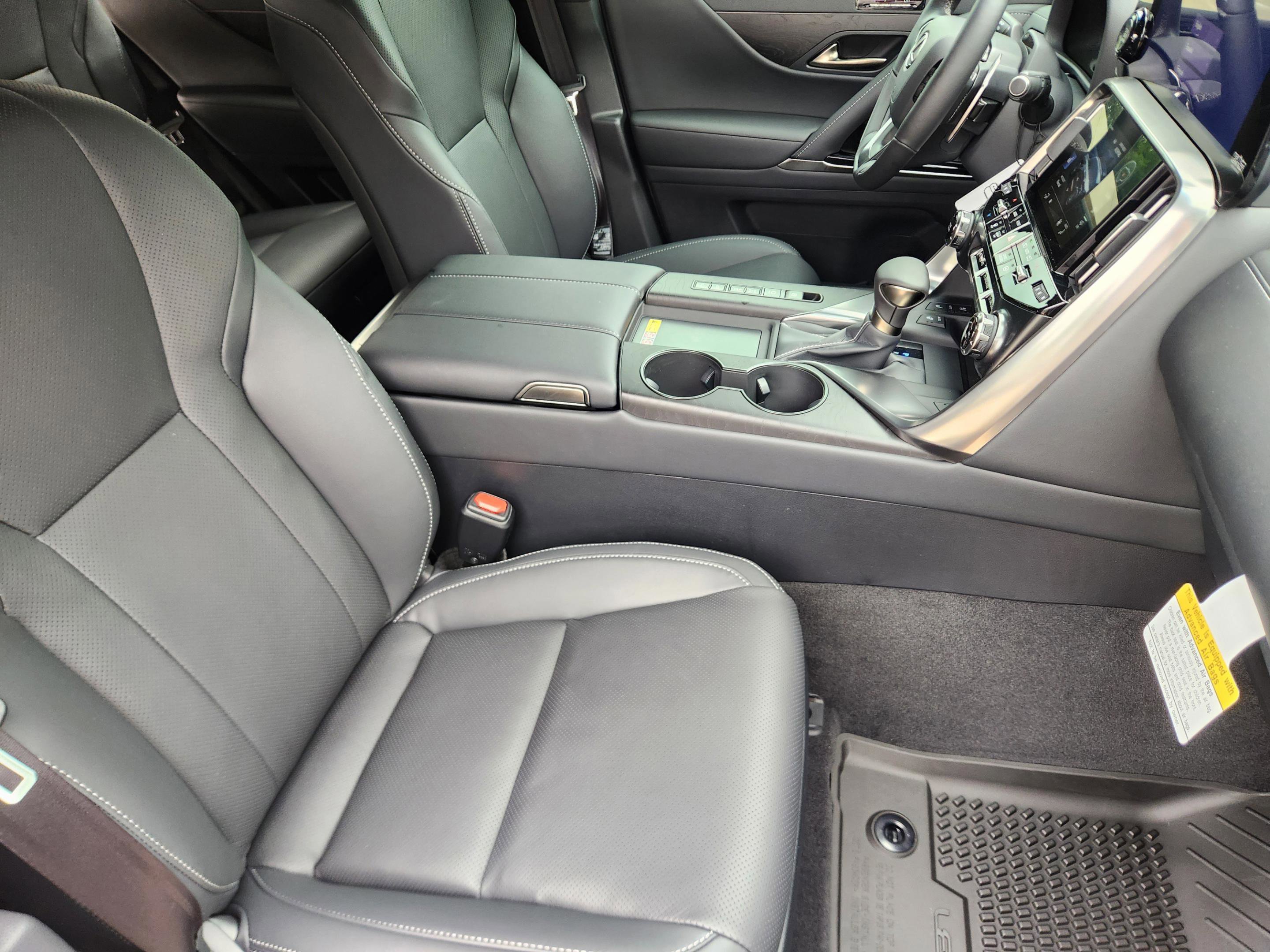 New 2026 Lexus LX 600 4WD w/ Luxury Package image 6