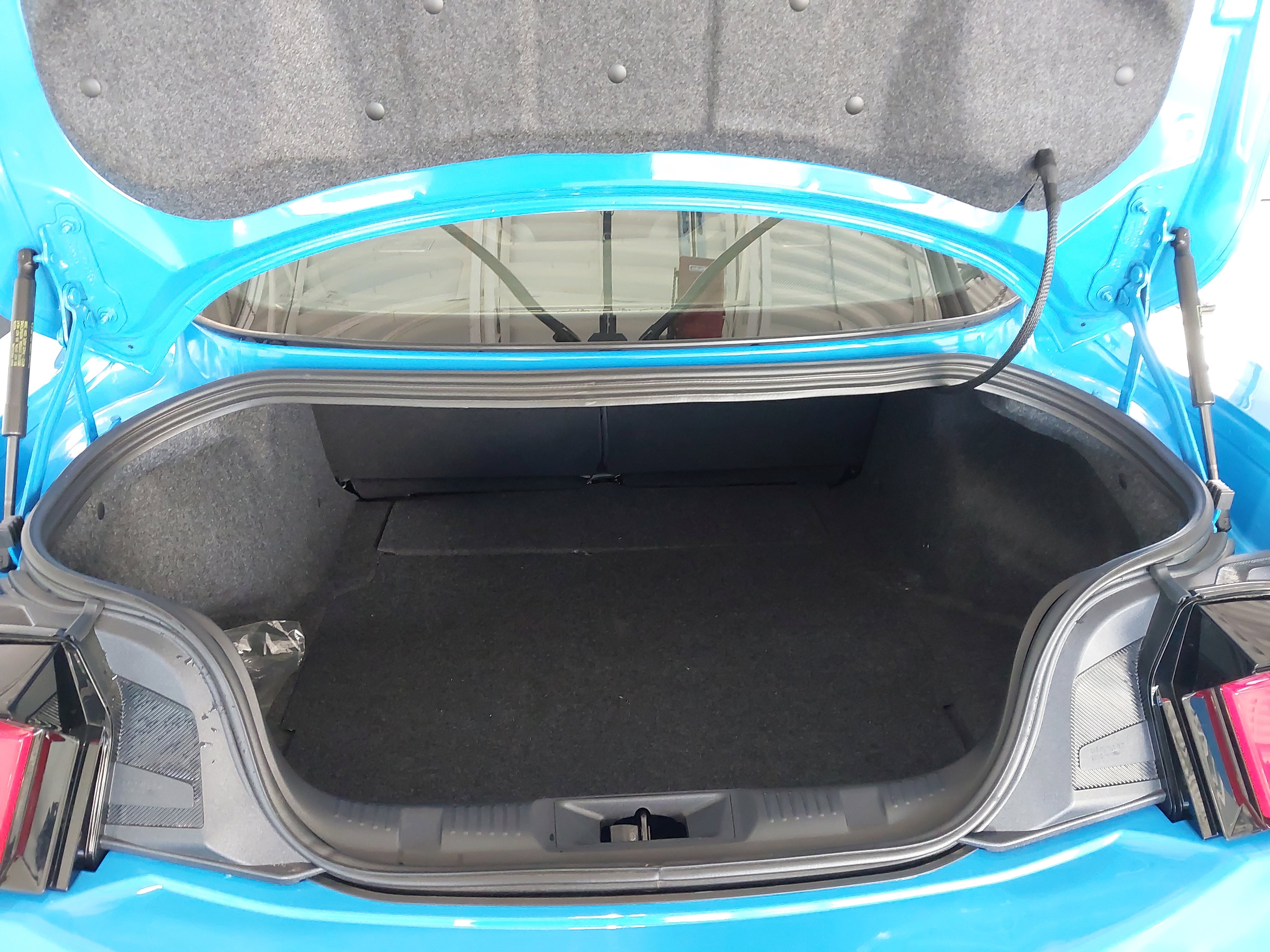 Used 2025 Ford Mustang GT image 27