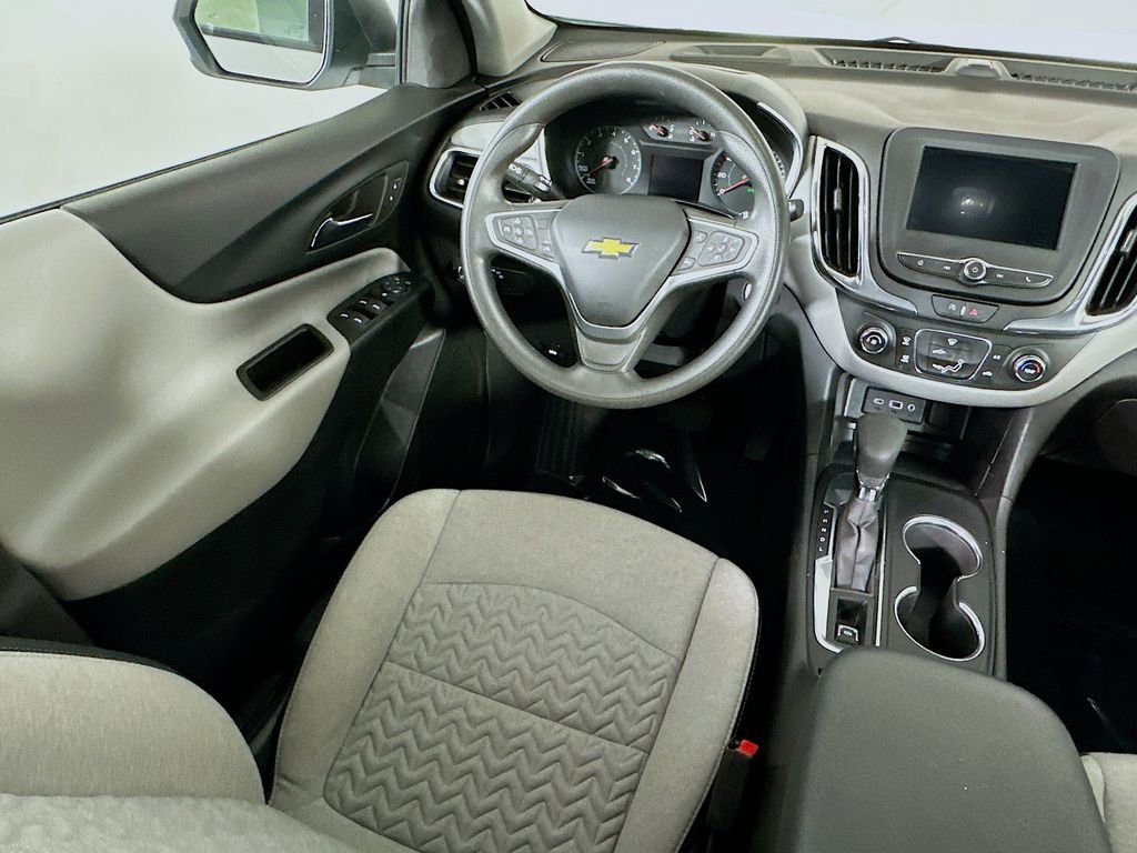 Used 2023 Chevrolet Equinox LS w/ Driver Confidence II Package FWD image 17