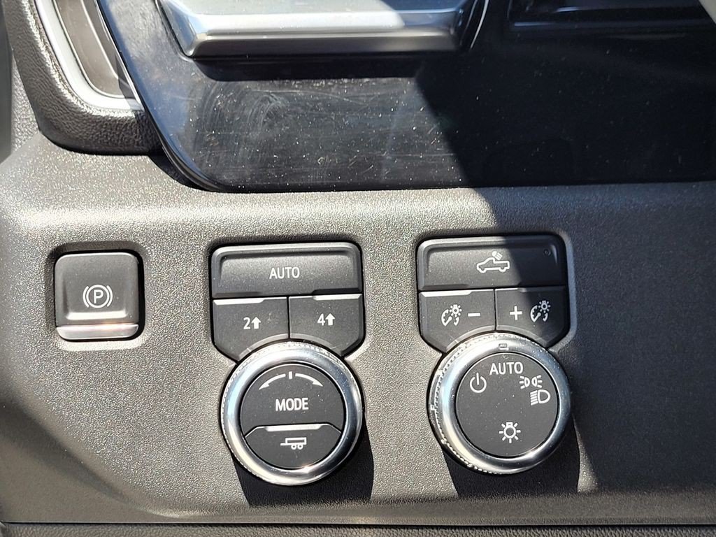 Used 2023 GMC Sierra 1500 SLE AWD/4WD image 28