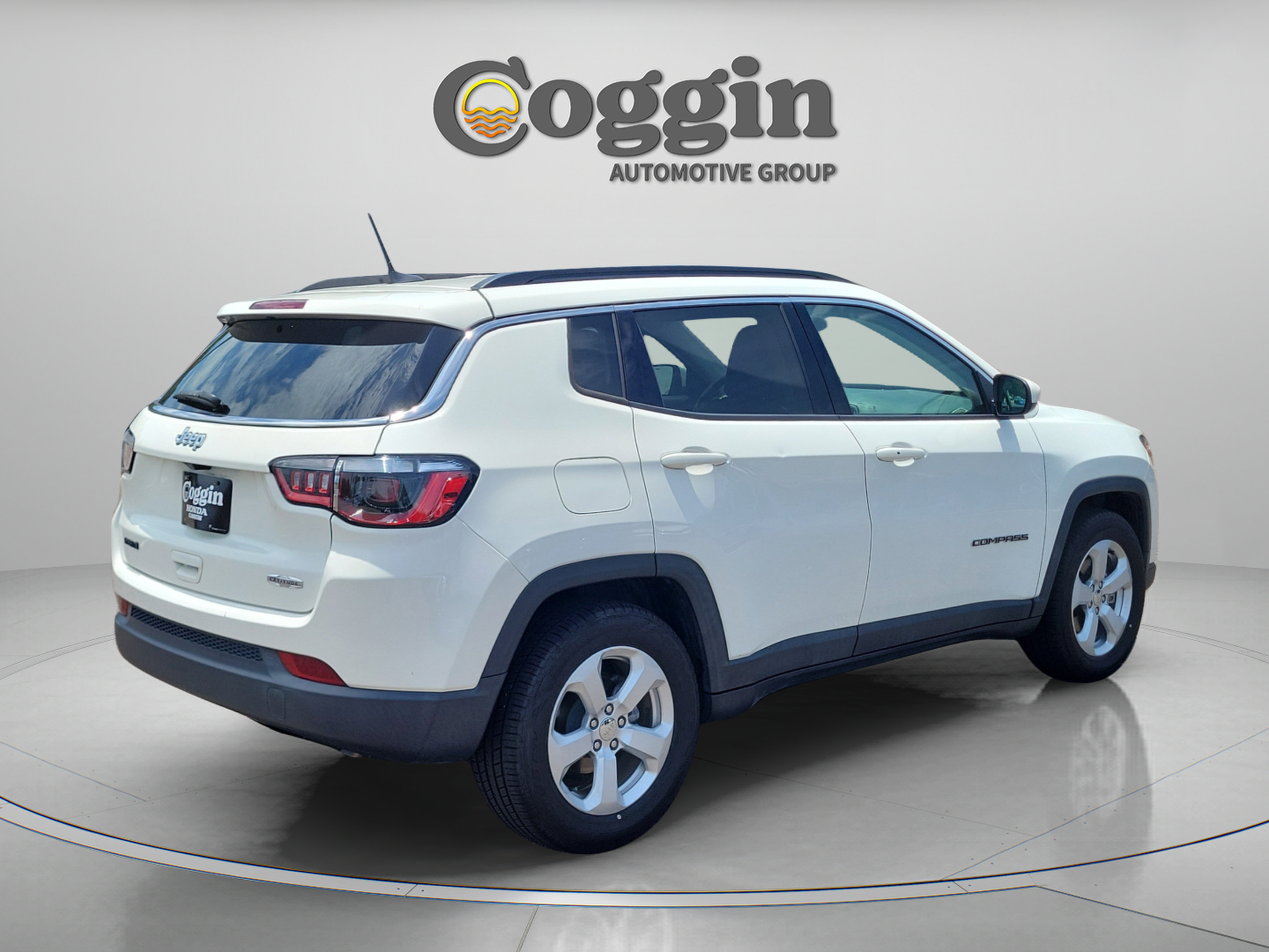 Used 2021 Jeep Compass Latitude FWD image 5
