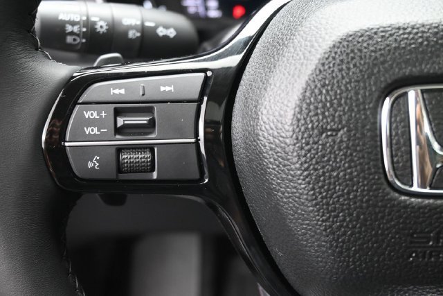 New 2026 Honda Pilot Touring image 2