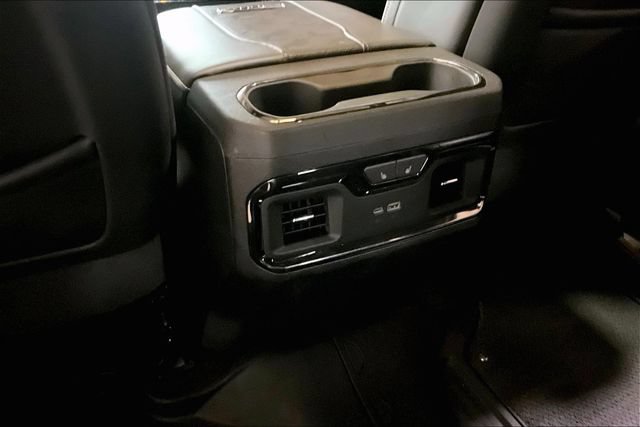 Used 2024 GMC Sierra 2500 AT4X AWD/4WD image 28
