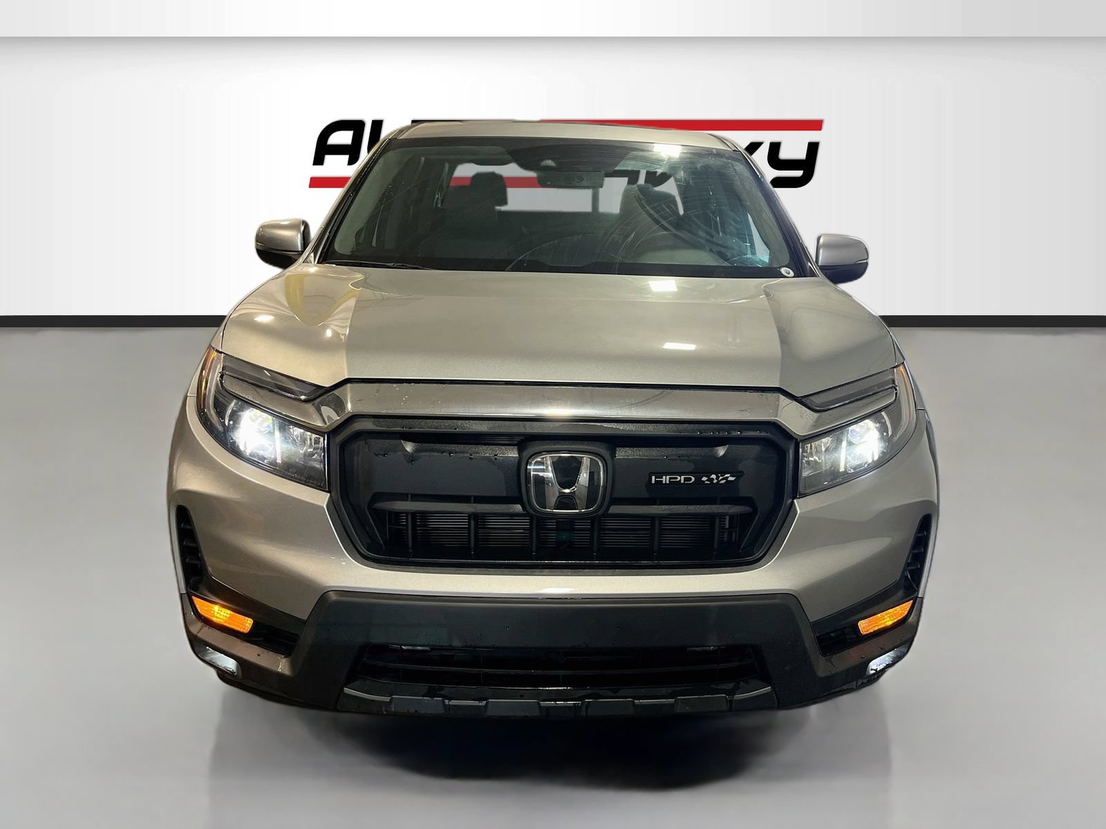 Used 2025 Honda Ridgeline RTL+ image 2