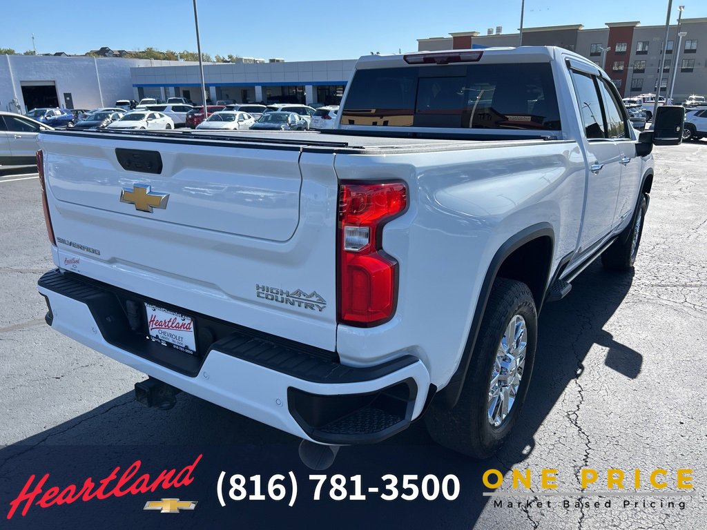 Used 2024 Chevrolet Silverado 2500 High Country w/ High Country Premium Package image 6